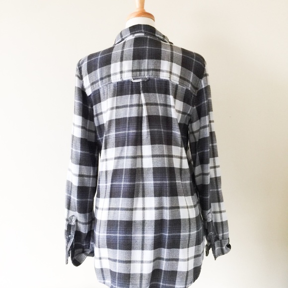 AEO Ahh-amazingly soft flannel in size M - Picture 2 of 4
